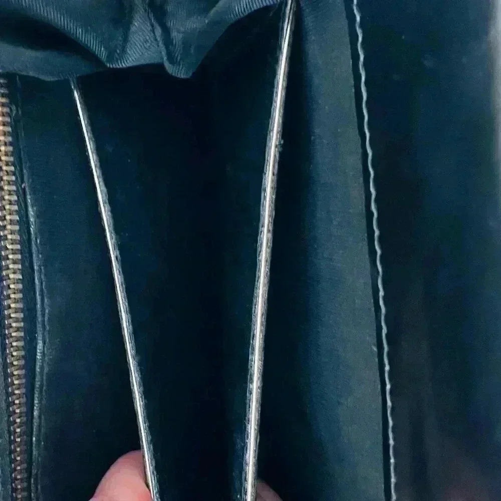 Vintage 1950s Floral  Needlepoint Handbag *HOST PICK* - Picture 6 of 8